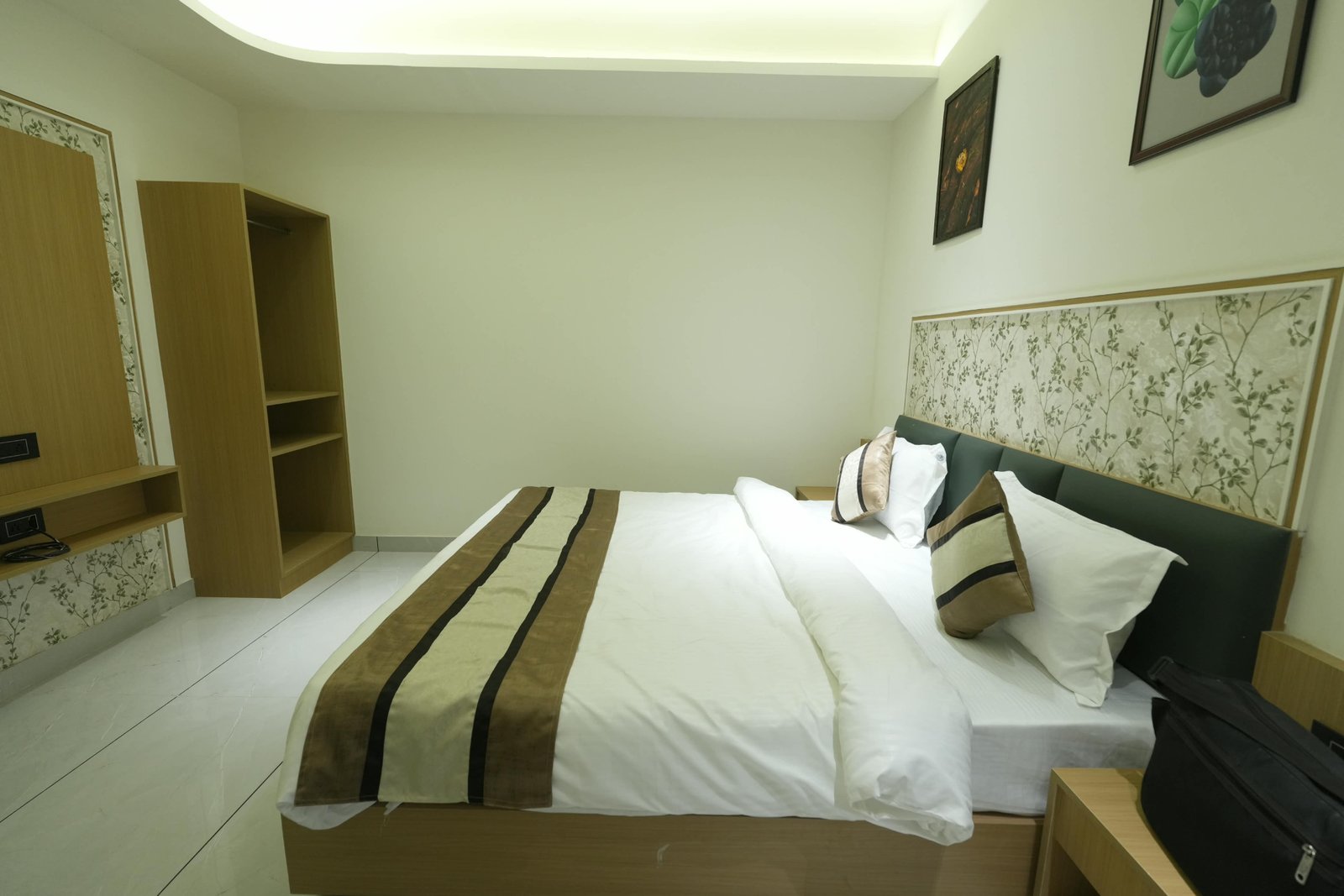 Deluxe King Room amenities